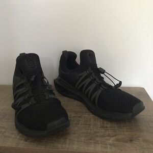 Women’s 10 NIKE Shox Gravity Black Reflective Slip On Mesh Flywire Sneakers